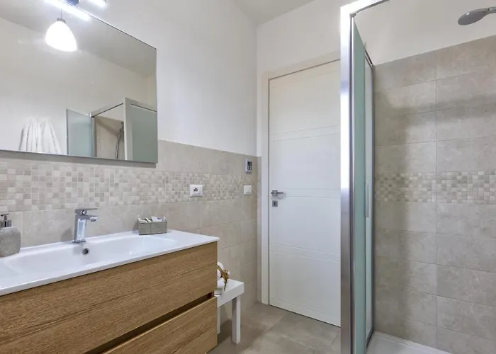 Διαμέρισμα Skyfive Water *