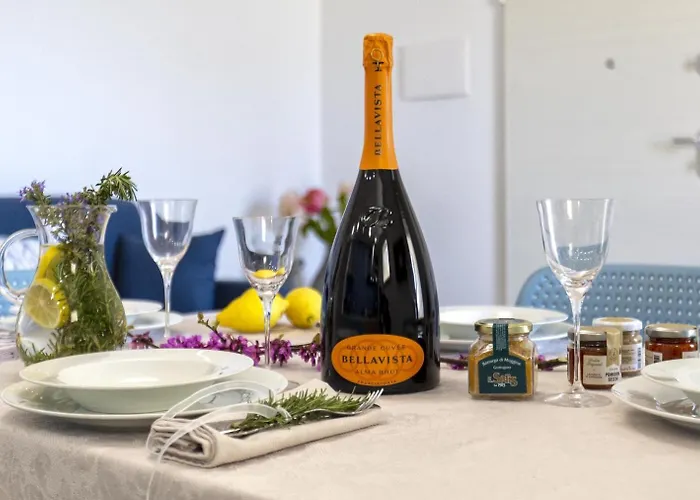 Апартаменты Skyfive Water *